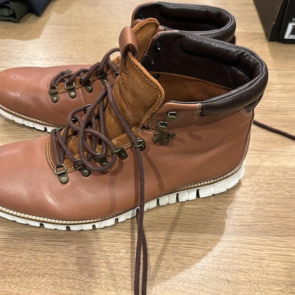Cole haan waterproof boots . Lightly worn but with some noticeable wear - Picture 2 of 4